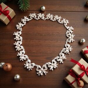 Antique Silver Filigree Bow Heart Link Necklace